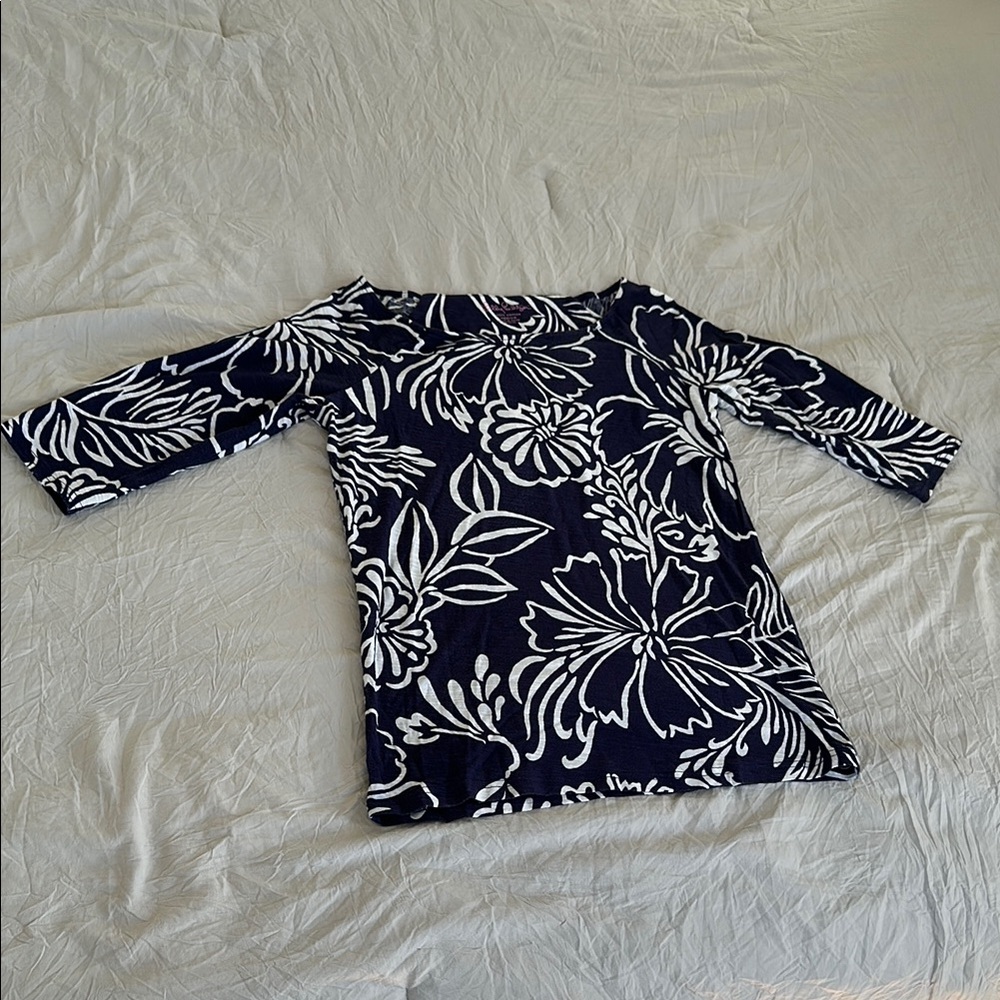 Lilly Pulitzer Navy and White Floral Blouse